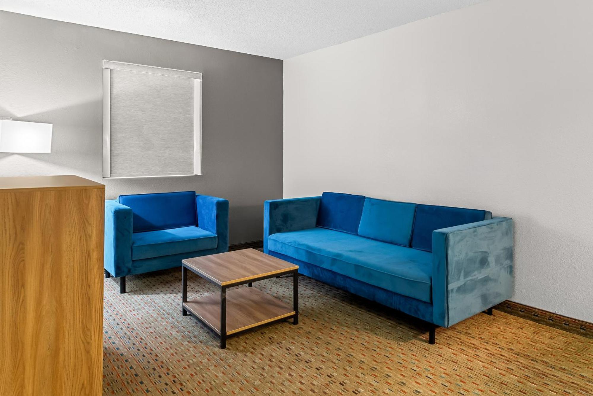 Quality Inn Cornelia Zewnętrze zdjęcie